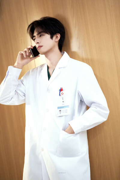 - 林屿森 / 宋威龙 。
#骄阳似我# ​​​