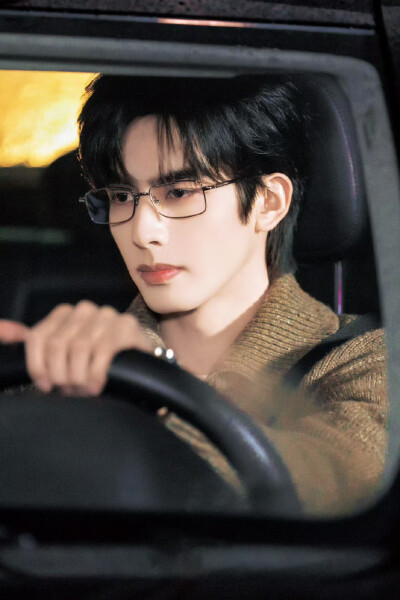 - 林屿森 / 宋威龙 。
#骄阳似我# ​​​