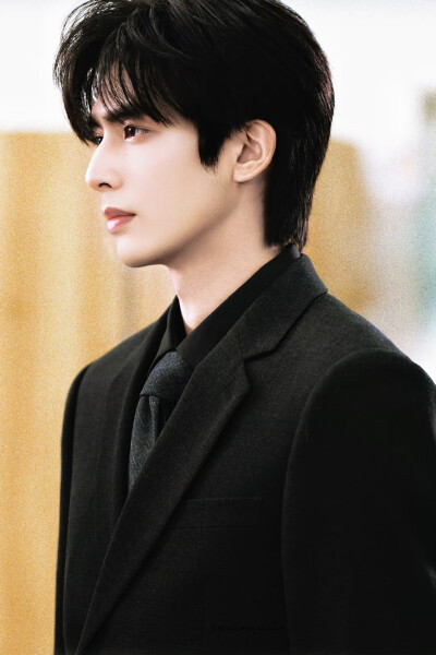 - 林屿森 / 宋威龙 。
#骄阳似我# ​​​