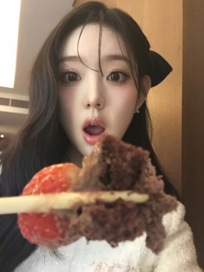 kiiikiii leesol李守彬