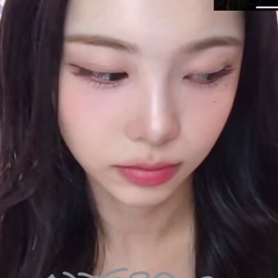 女孩，我的故事因为你而展开