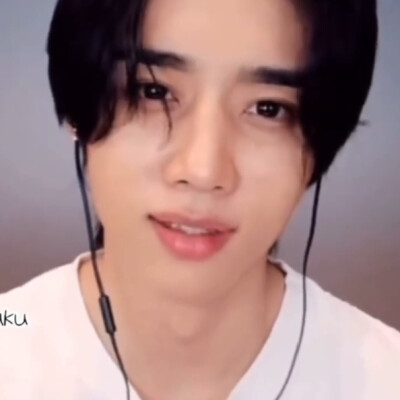 巧了你也穿了白色入镜