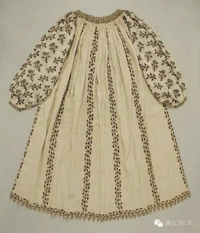 Late 16th Century: Blouse of embroidered linen, Italian. Metropolitan Museum of Art, New York.16世纪晚期的Blouse，意大利。