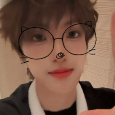 我的朋友圈给我一种，走一步就是拜师，两步就是明星房的感觉