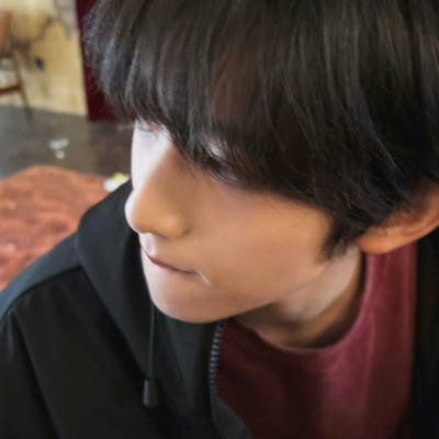 有的人侧脸绝了正脸更是没话说