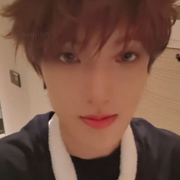 我的朋友圈给我一种，走一步就是拜师，两步就是明星房的感觉