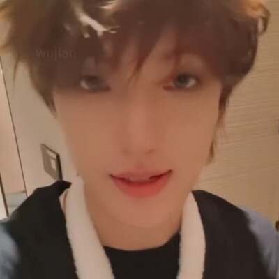 我的朋友圈给我一种，走一步就是拜师，两步就是明星房的感觉