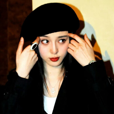 女生头像｜搬运网络 侵删