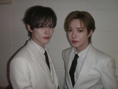 黄仁俊微博更新