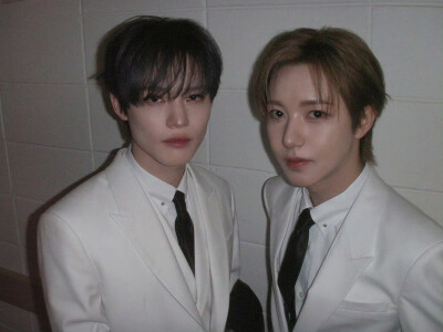 黄仁俊微博更新