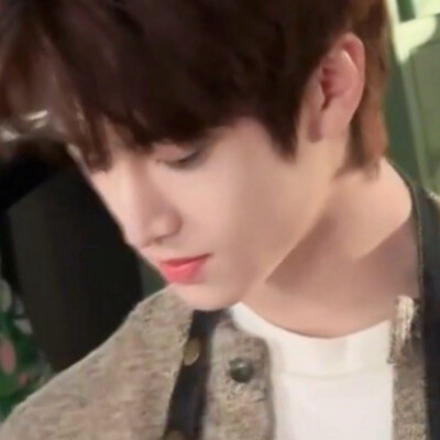 穿个帅你就继续一到期末就不停玩手机，你的期末一点都不失望。