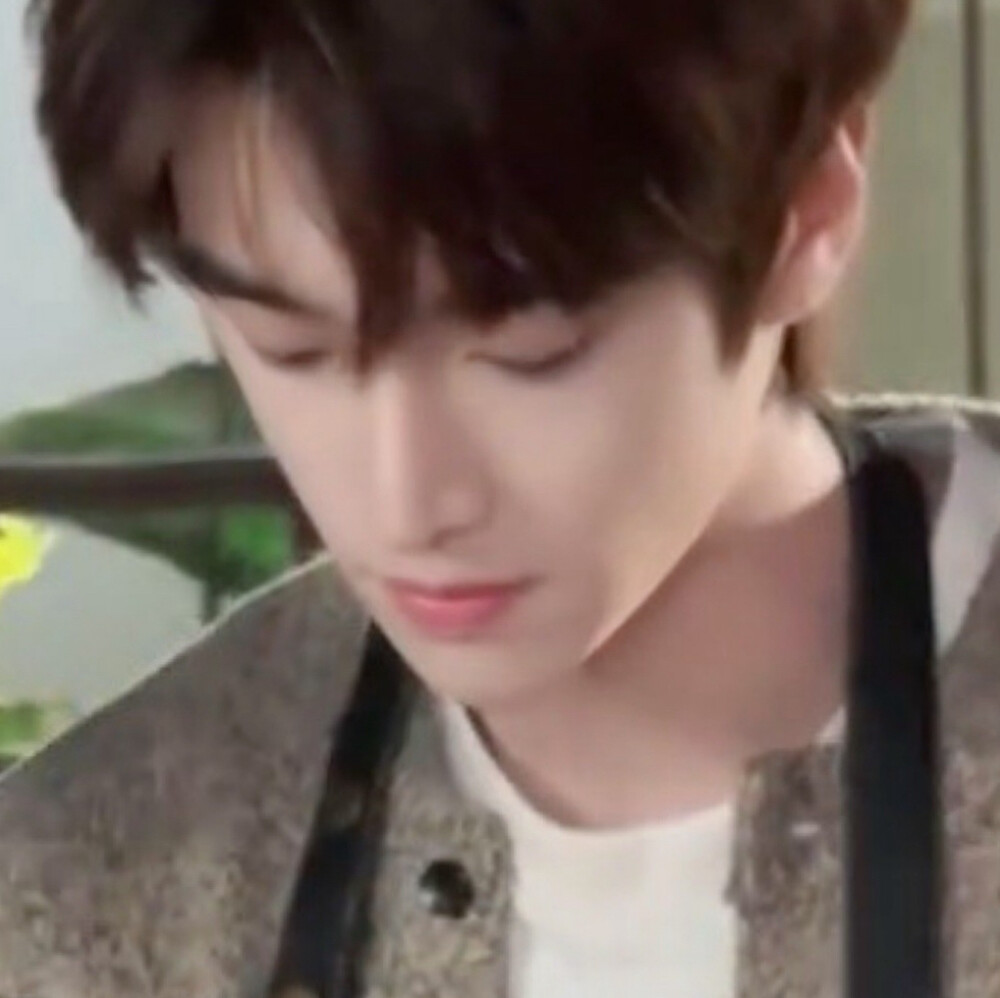 穿个帅你就继续一到期末就不停玩手机，你的期末一点都不失望。