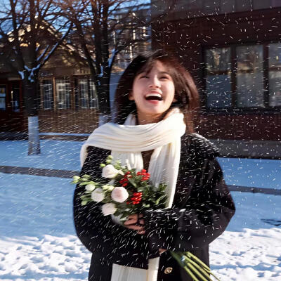 ❤️巴卡茶旅❤️＃生命力女生头像 ​​​＃Wechat氛围感女头＃夏日头像＃自由感＃自然系＃蝴蝶女孩头像＃艺术感头像＃胶片感头像＃复古＃棕色系