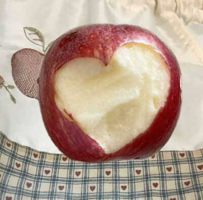 女生套图
图源网络