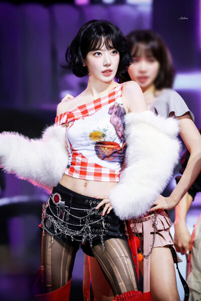 宮脇咲良 饭拍高清