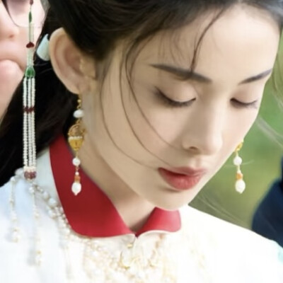 所有人打开芒果tv看玉茗茶骨