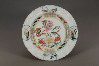 清乾隆  粉彩鸟戏草虫花卉纹盘观复博物馆藏