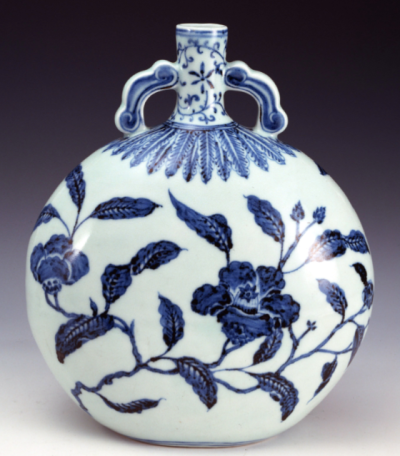 明永乐 景德镇窑青花折枝山茶纹扁壶上海博物馆藏