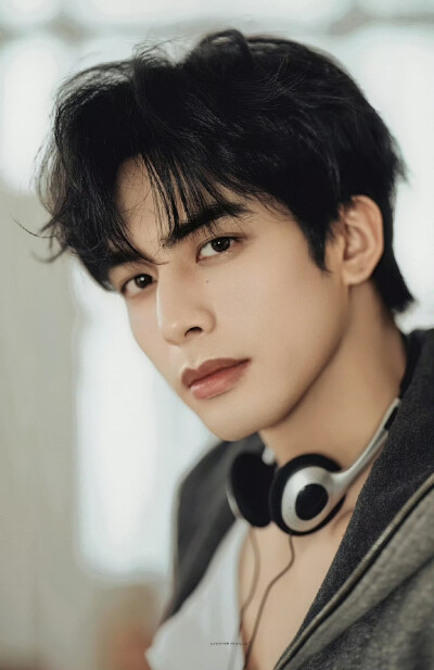  骄阳似我 ​​​