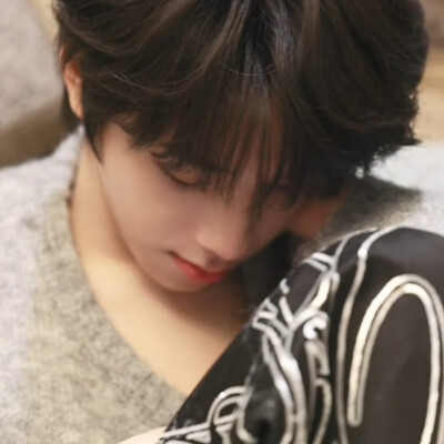 老老实实挨个传