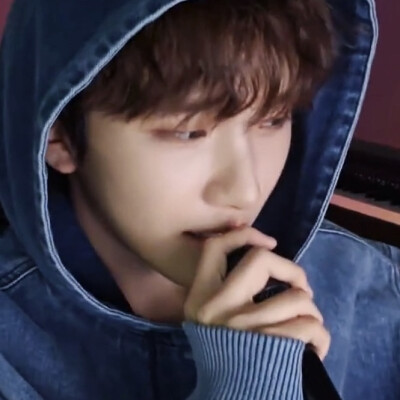 耳机一戴我想孤立全世界