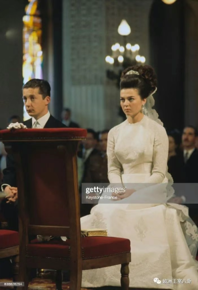 波旁-两西西里的维多利亚，2003年