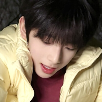 遭了的，这个小奶黄包怎么是豆沙馅