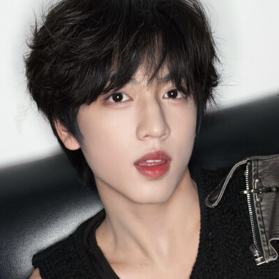 男孩别擦了你值得被爱