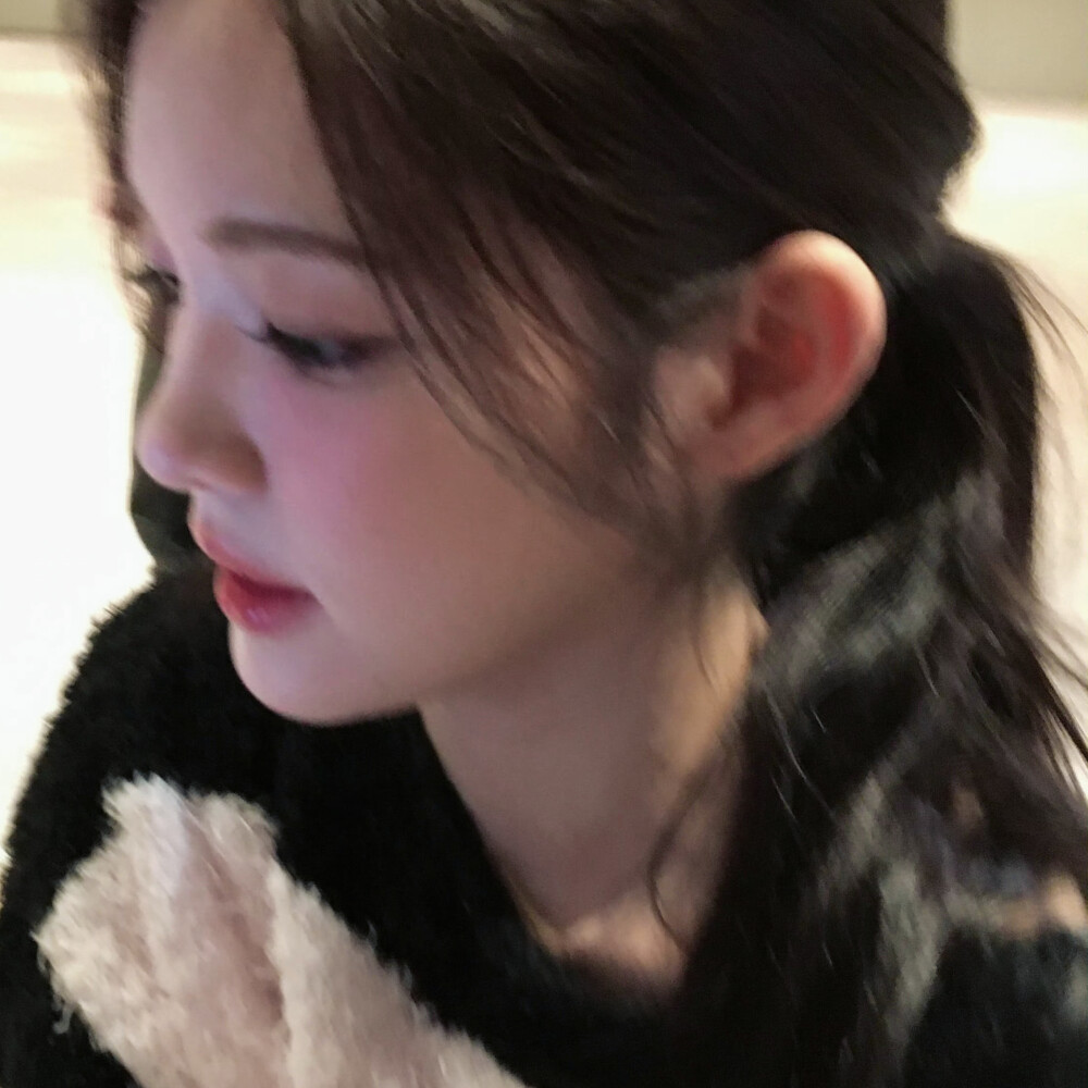 那些我向你展露出的孩子气你从未觉得可爱吧