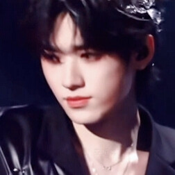 光绕过你天使般的脸