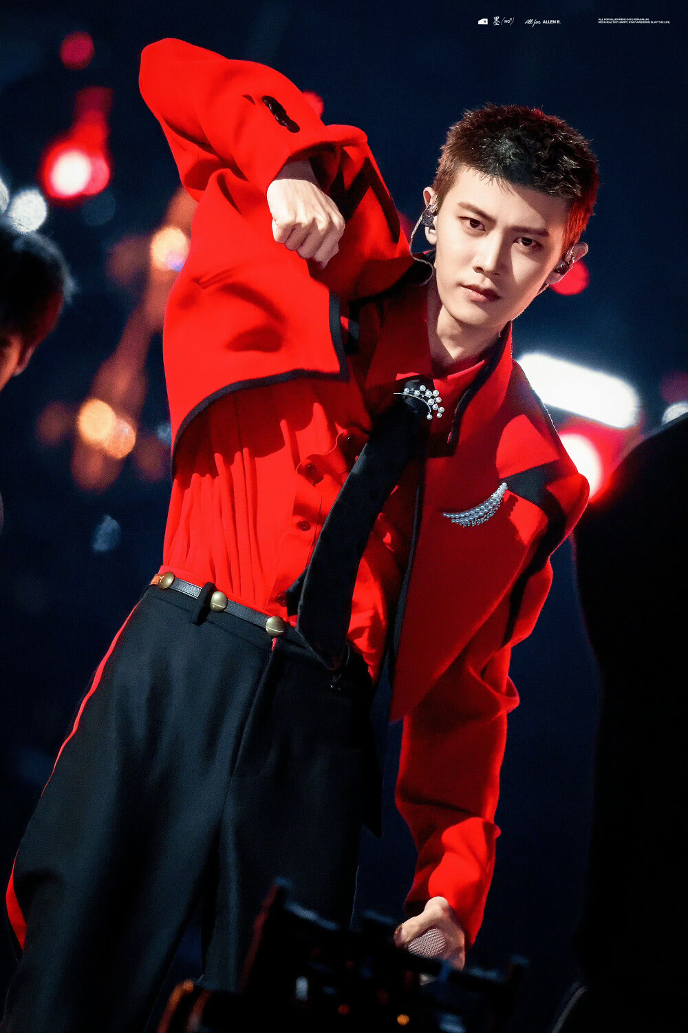 任嘉伦江苏卫视跨年