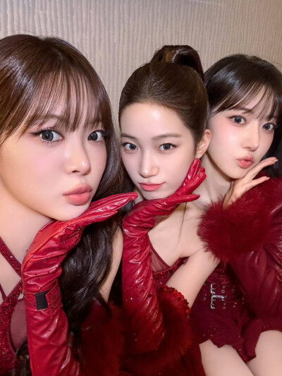 LE SSERAFIM 宮脇咲良