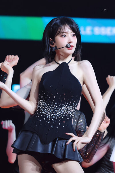 宮脇咲良 饭拍高清