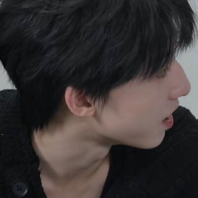 我感觉只有前两张好看