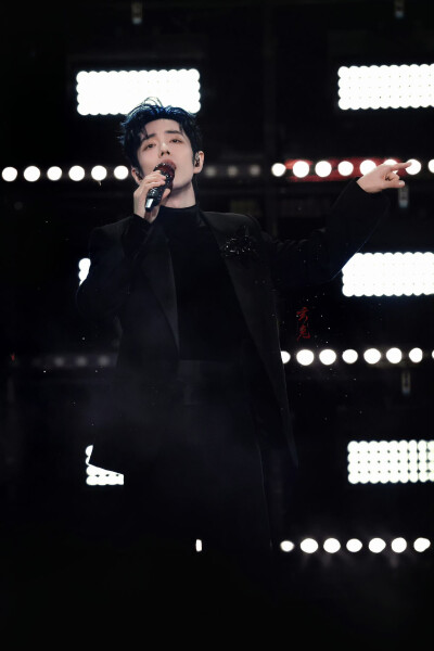 20251231 上海东方卫视跨年
见水印