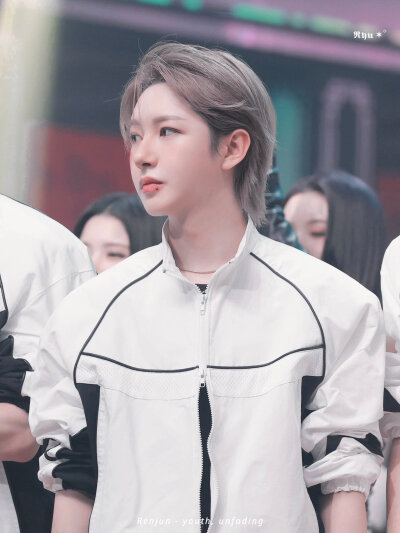 黄仁俊 饭拍高清