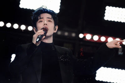 20251231 上海东方卫视跨年
见水印