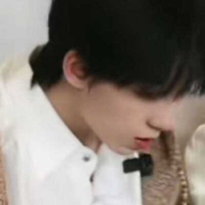 我感觉只有前两张好看