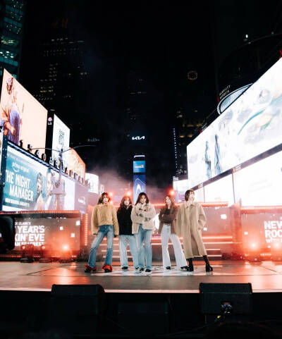 LE SSERAFIM 宮脇咲良