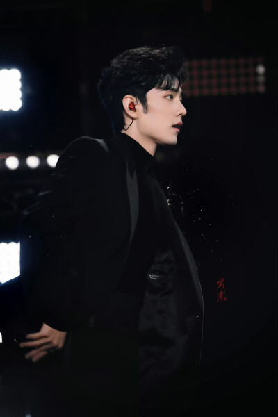 20251231 上海东方卫视跨年
见水印