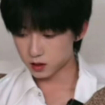 我感觉只有前两张好看