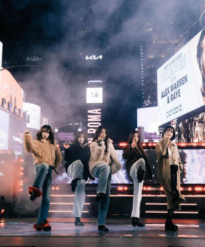 LE SSERAFIM 宮脇咲良