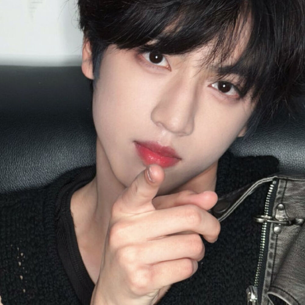 我们的生命先后顺序 在同个温室里