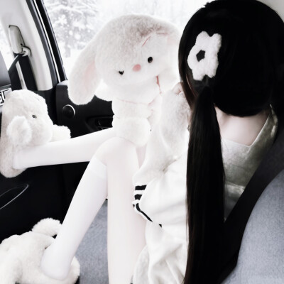 你的世界里只会有两件事 等我和陪我