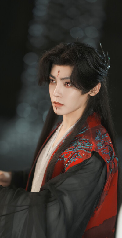 侯明昊《逍遥》红烨