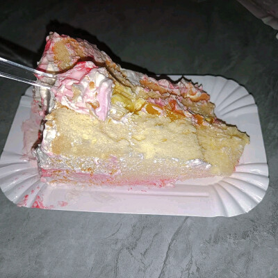 日常
“请用一只玫瑰纪念我”