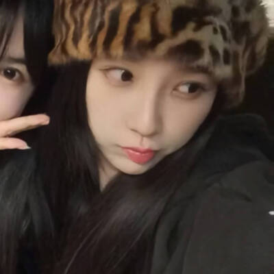 我用的头像都是她拍的