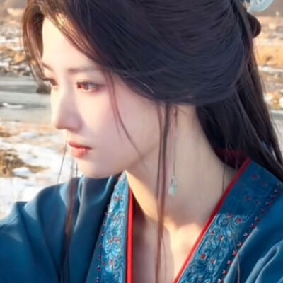 你低头欲说还休我等你开口