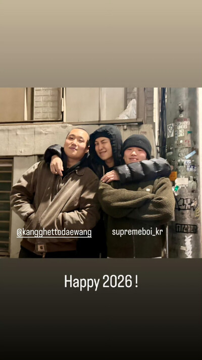 251231
金南俊更新story