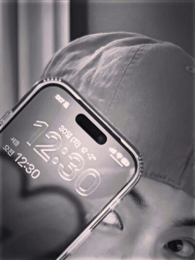 251230
金泰亨更新ins